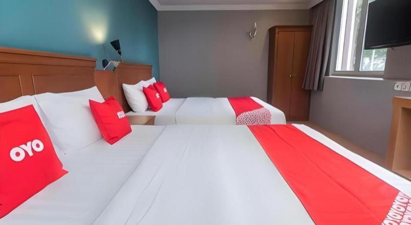River Park Hotel Sibu Exterior foto